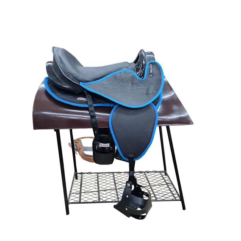 Solo Clover Endurance Saddle - Image 3