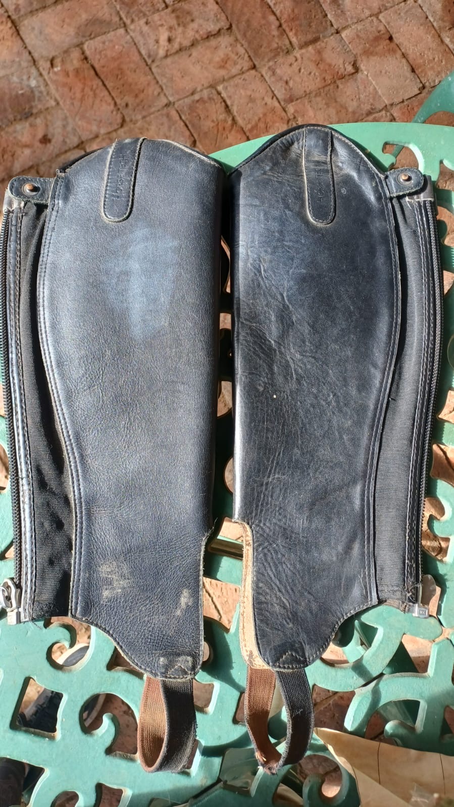 Preloved Horse Tech Gaiters – Black | Medium