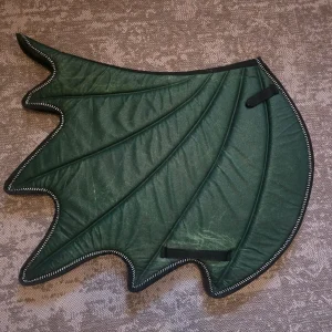 Pre-Loved Dragon Wing Shaped Numnah – Forest Green