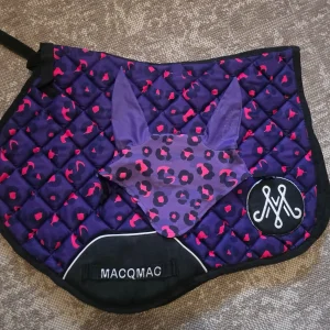 MACQMAC Leopard Print Saddle Pad & Matching Fly Veil – Purple/Pink