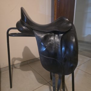 Bates Isabell Werth Dressage Saddle – 17"